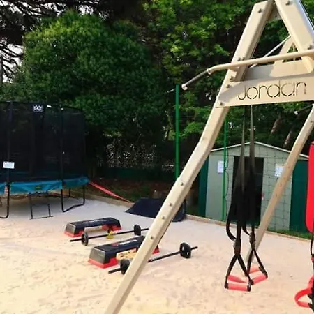 مكان تخييم Camping Plateau Des Chasses 4*